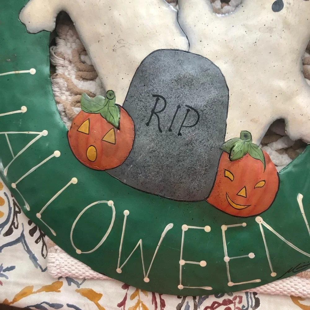 Halloween Ghosts Decorative Metal Wreath - Green - Hanging